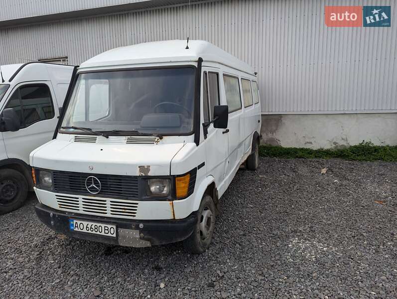 Грузовой фургон Mercedes-Benz T1 1995 в 