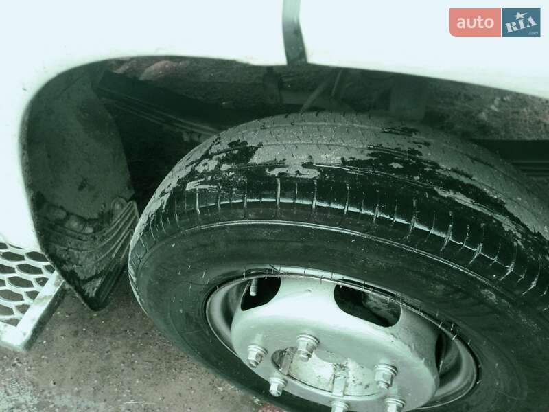 Пригородный автобус Mercedes-Benz T1 1995 в Рокитном