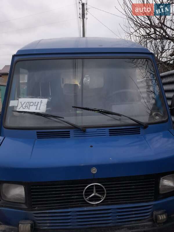 Грузовой фургон Mercedes-Benz T1 1991 в 