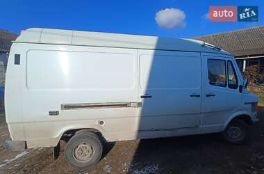 Вантажний фургон Mercedes-Benz T1 1994 в Кам'янець-Подільському