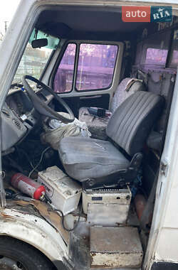 Грузовой фургон Mercedes-Benz T1 1986 в 