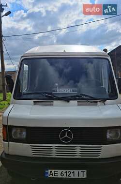 Грузовой фургон Mercedes-Benz T1 1995 в 