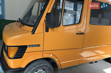 Грузопассажирский фургон Mercedes-Benz T1 1992 в 
