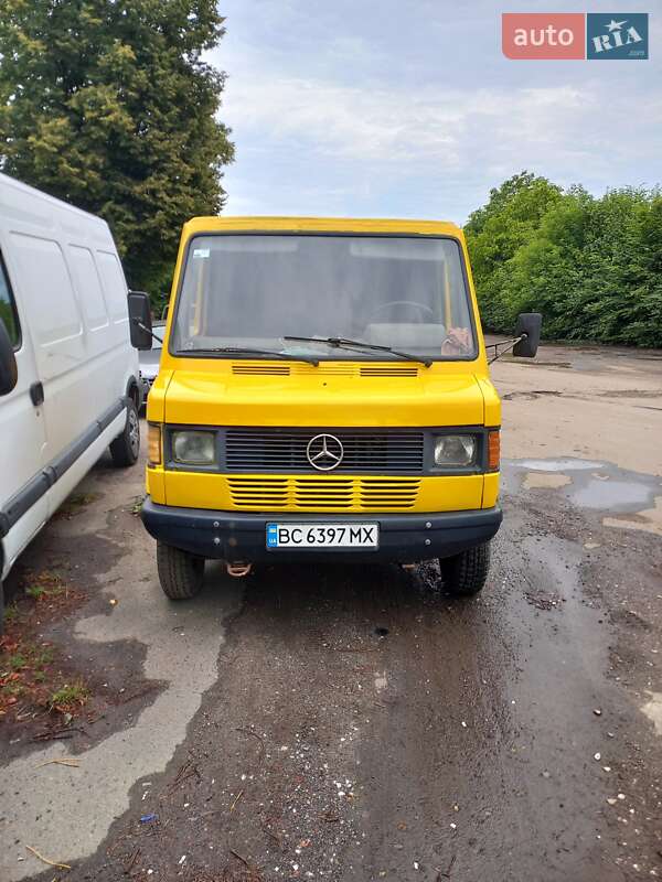 Mercedes-Benz T1 1995