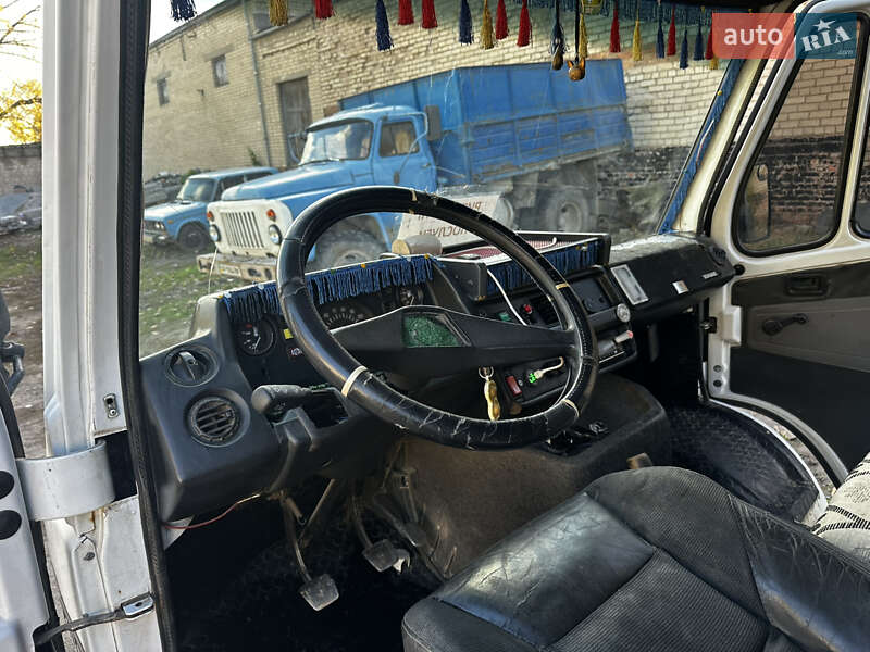 Грузовой фургон Mercedes-Benz T1 1994 в Запорожье