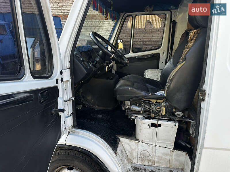 Грузовой фургон Mercedes-Benz T1 1994 в Запорожье