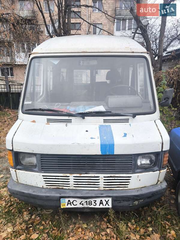 Mercedes-Benz T1 1995