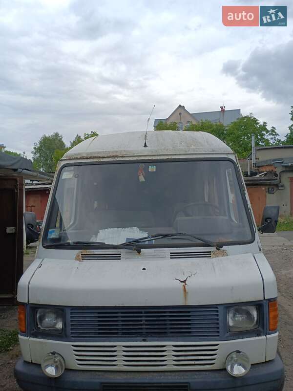 Микроавтобус грузовой (до 3,5т) Mercedes-Benz T1 1994 в Хмельницком