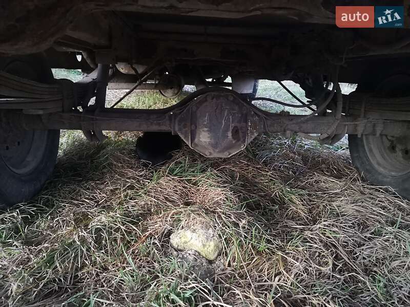 Хлібовоз Mercedes-Benz T1 1995 в Городку