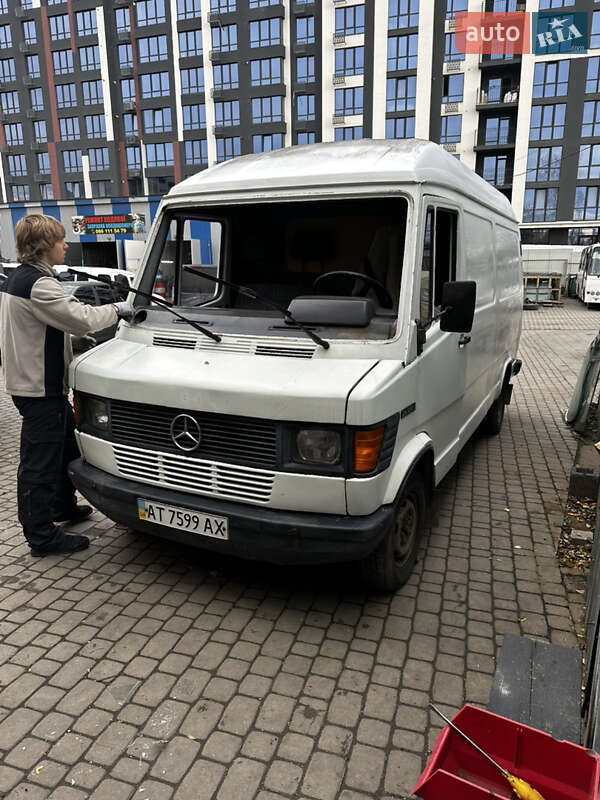 Mercedes-Benz T1 1994