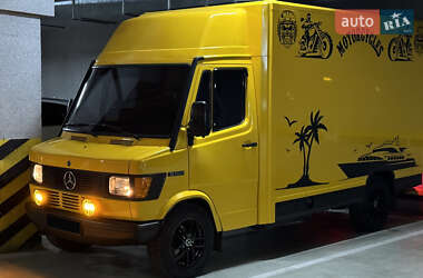 Вантажний фургон Mercedes-Benz T1 1994 в Кривому Розі