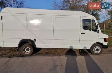 Вантажний фургон Mercedes-Benz T1 1989 в Кривому Розі