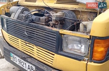 Вантажний фургон Mercedes-Benz T1 1982 в Заліщиках
