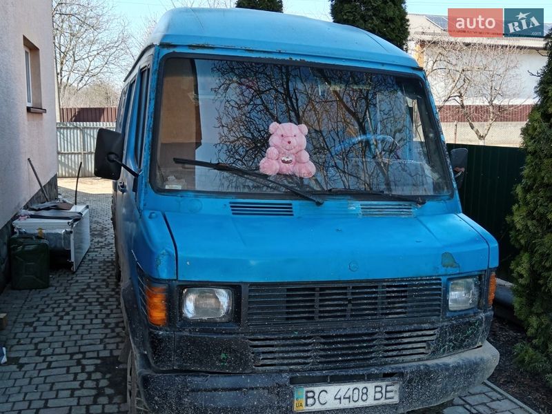 Mercedes-Benz T1 1992 Mercedes-Benz T1 1992