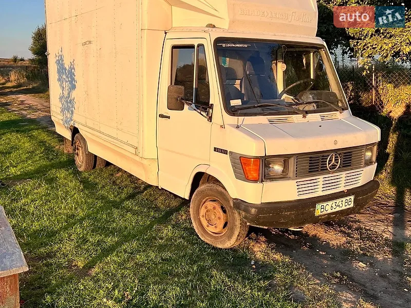 Mercedes-Benz T1 1995