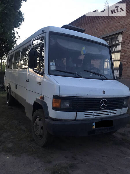 Mercedes-Benz T2 811 пасс