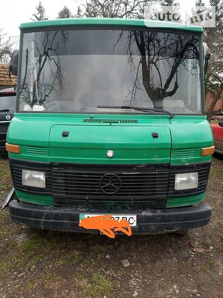 Вантажний фургон Mercedes-Benz T2 1988 в Коломиї