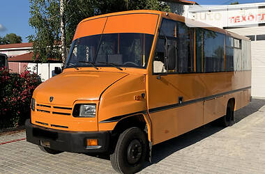 Пригородный автобус Mercedes-Benz T2 2006 в Ровно