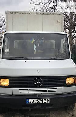 Для перевозки животных Mercedes-Benz T2 1993 в Тернополе