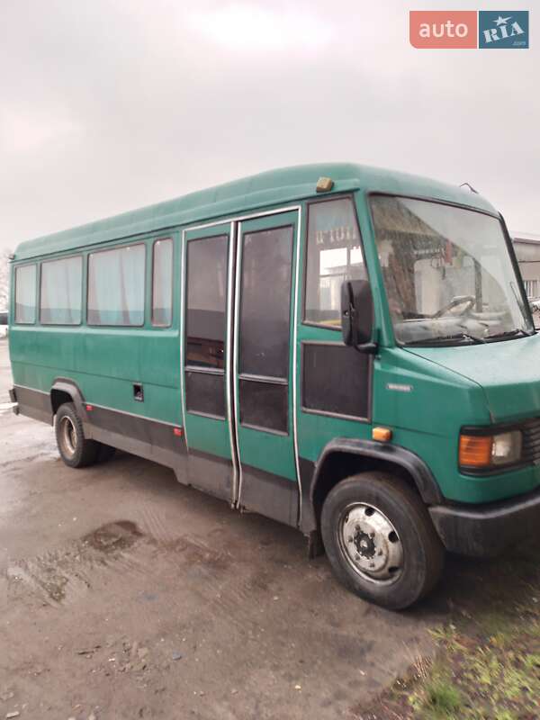 Приміський автобус Mercedes-Benz T2 1996 в Івано-Франківську