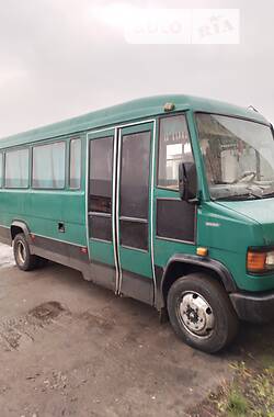 Приміський автобус Mercedes-Benz T2 1996 в Івано-Франківську