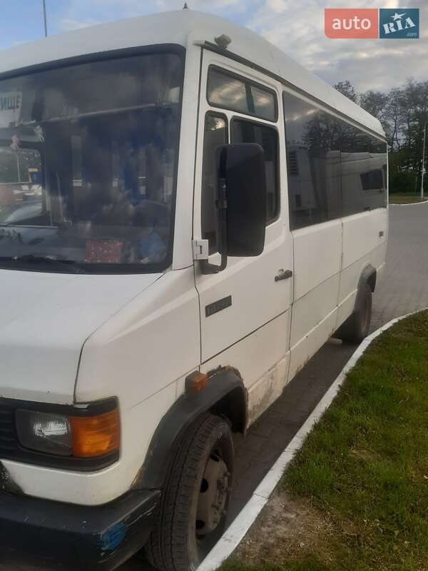Пригородный автобус Mercedes-Benz T2 1996 в Луцке
