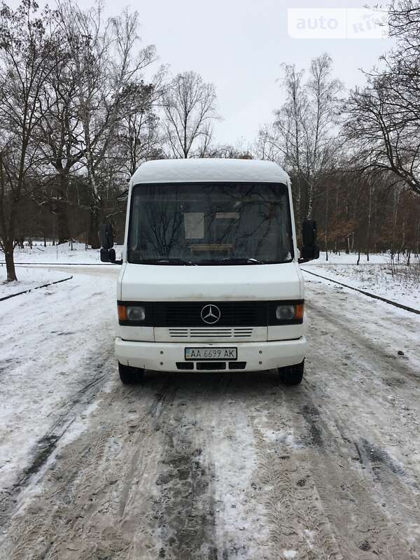Микроавтобус Mercedes-Benz T2 1995 в Киеве