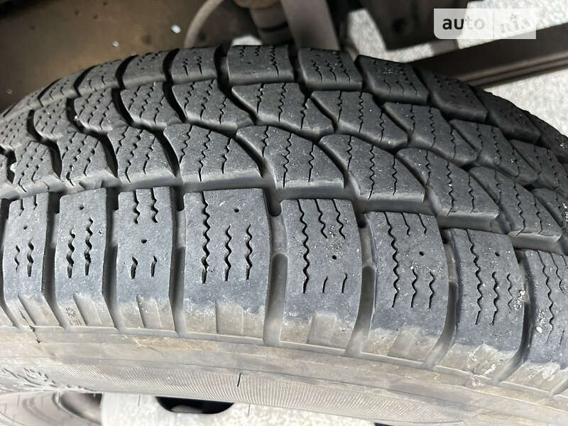 Евакуатор Mercedes-Benz T2 1998 в Рівному фото 16 Евакуатор Mercedes-Benz T2 1998 в Рівному