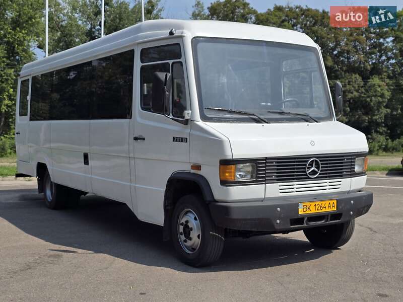 Mercedes-Benz T2 1996