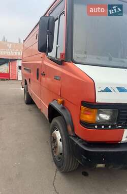Грузовой фургон Mercedes-Benz T2 1991 в 