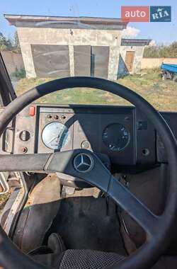 Грузовой фургон Mercedes-Benz T2 1990 в 