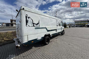Грузовой фургон Mercedes-Benz T2 1996 в Львове