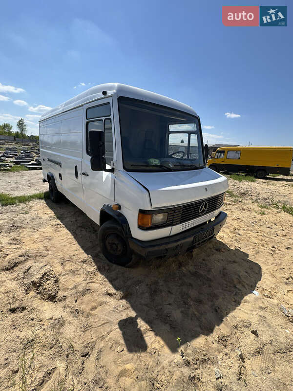 Вантажний фургон Mercedes-Benz T2 1996 в 