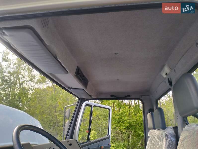 Шасі Mercedes-Benz T2 1995 в Рівному