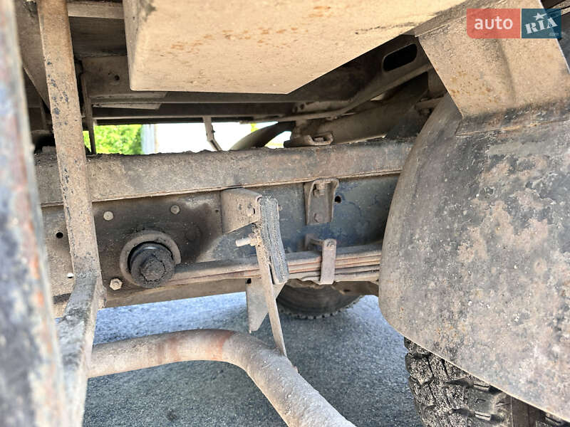 Борт Mercedes-Benz T2 1975 в Звенигородке