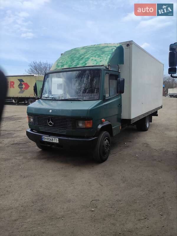 Грузовой фургон Mercedes-Benz T2 1995 в 