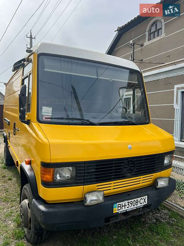 Вантажний фургон Mercedes-Benz T2 1996 в 