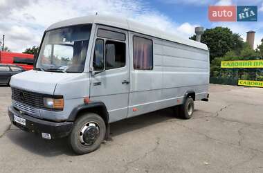 Грузопассажирский фургон Mercedes-Benz T2 1989 в Ровно