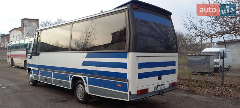 Туристический / Междугородний автобус Mercedes-Benz T2 1997 в Коломые