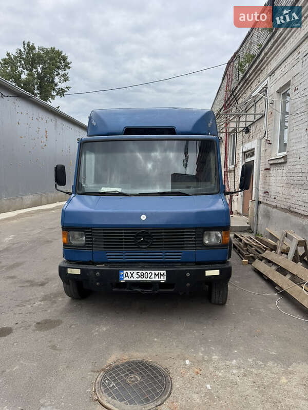 Mercedes-Benz T2 1995