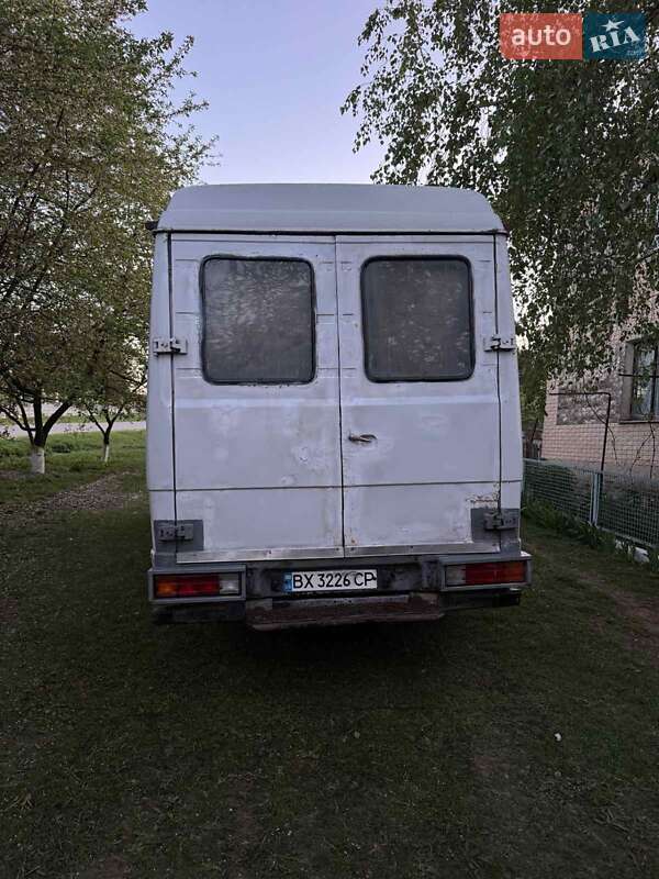 Приміський автобус Mercedes-Benz T2 1994 в Дунаївцях