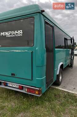 Пригородный автобус Mercedes-Benz T2 1996 в 