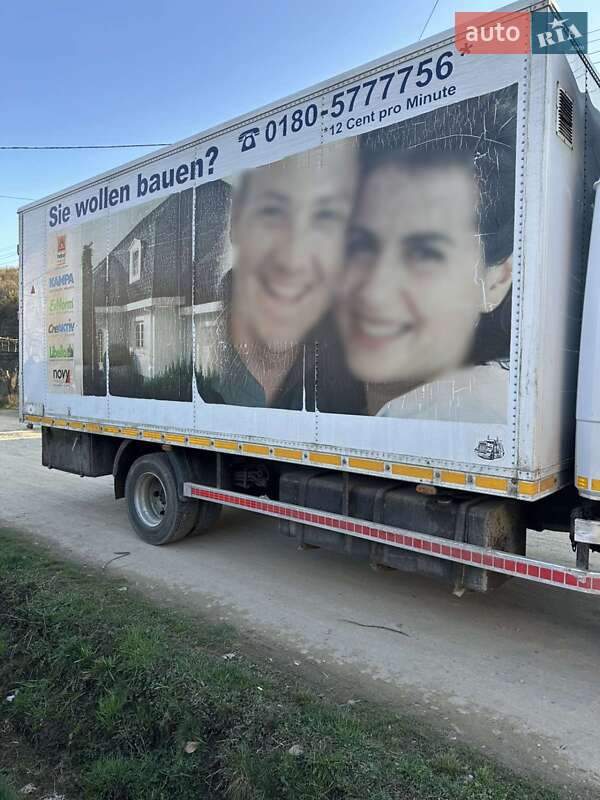 Вантажний фургон Mercedes-Benz T2 1997 в Дубні