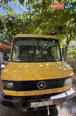 Грузовой фургон Mercedes-Benz T2 1992 в Болграде