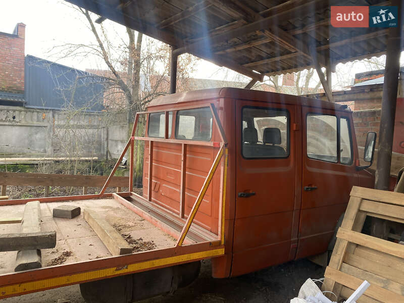 Mercedes-Benz T2 1996