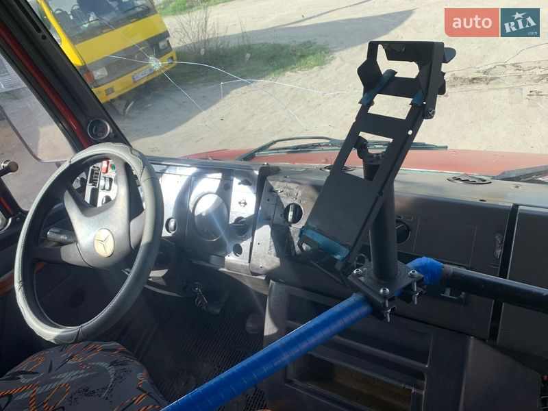 Пригородный автобус Mercedes-Benz T2 1995 в Львове