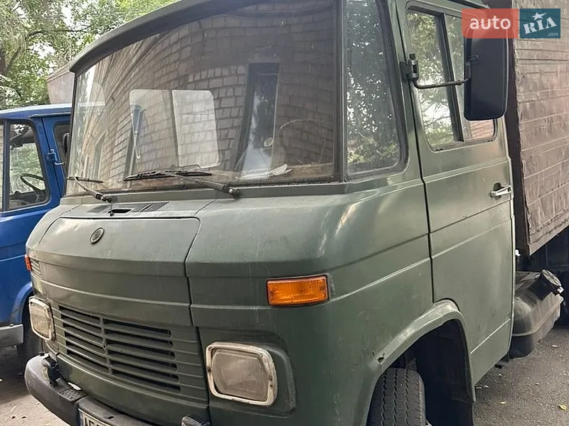 Mercedes-Benz T2 1980