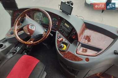 Туристический / Междугородний автобус Mercedes-Benz Tourismo 2009 в 