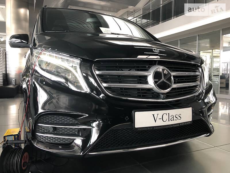 Минивэн Mercedes-Benz V-Class 2019 в Киеве