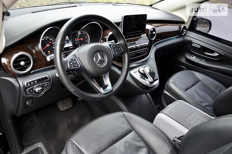 Мінівен Mercedes-Benz V-Class 2015 в Києві